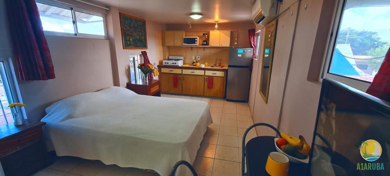 A1 Apartments Aruba Oranjestad Eksteriør bilde