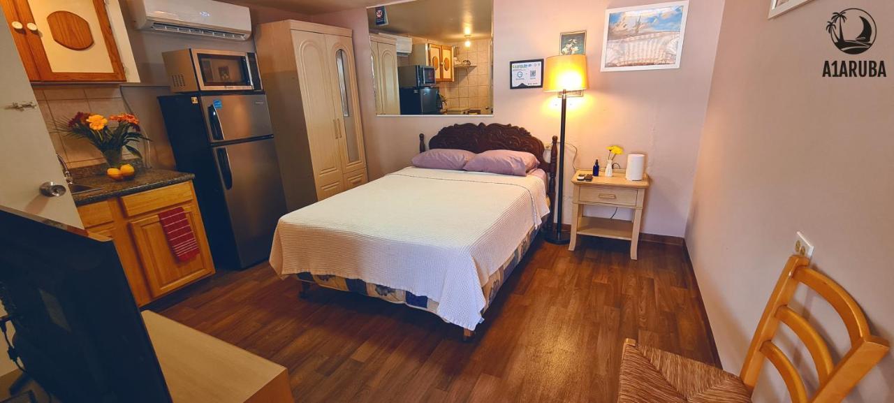 A1 Apartments Aruba Oranjestad Eksteriør bilde