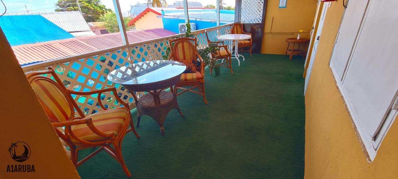 A1 Apartments Aruba Oranjestad Eksteriør bilde