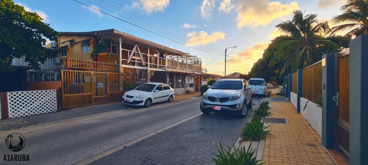 A1 Apartments Aruba Oranjestad Eksteriør bilde