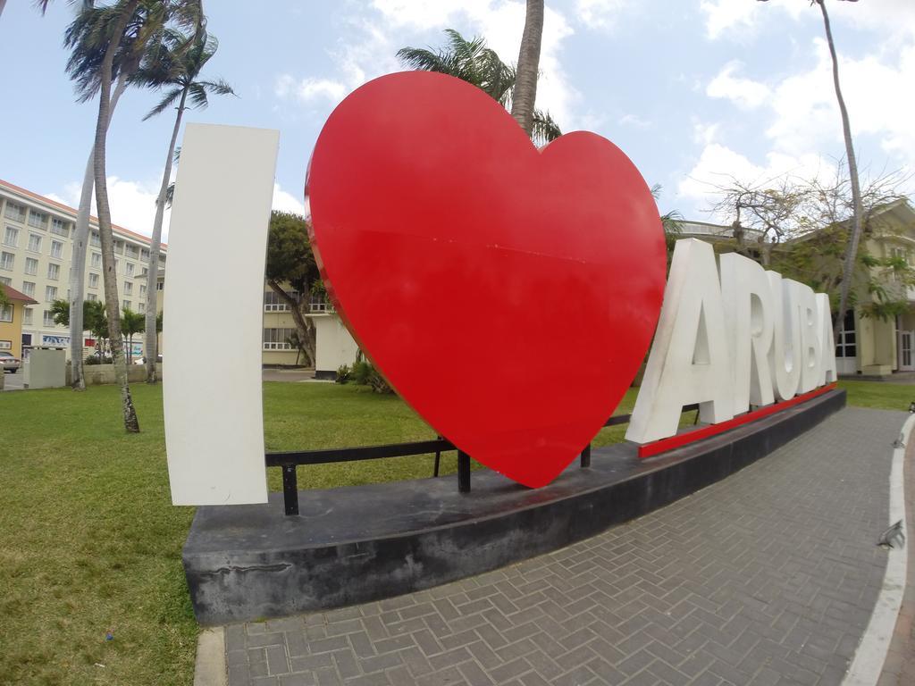 A1 Apartments Aruba Oranjestad Eksteriør bilde