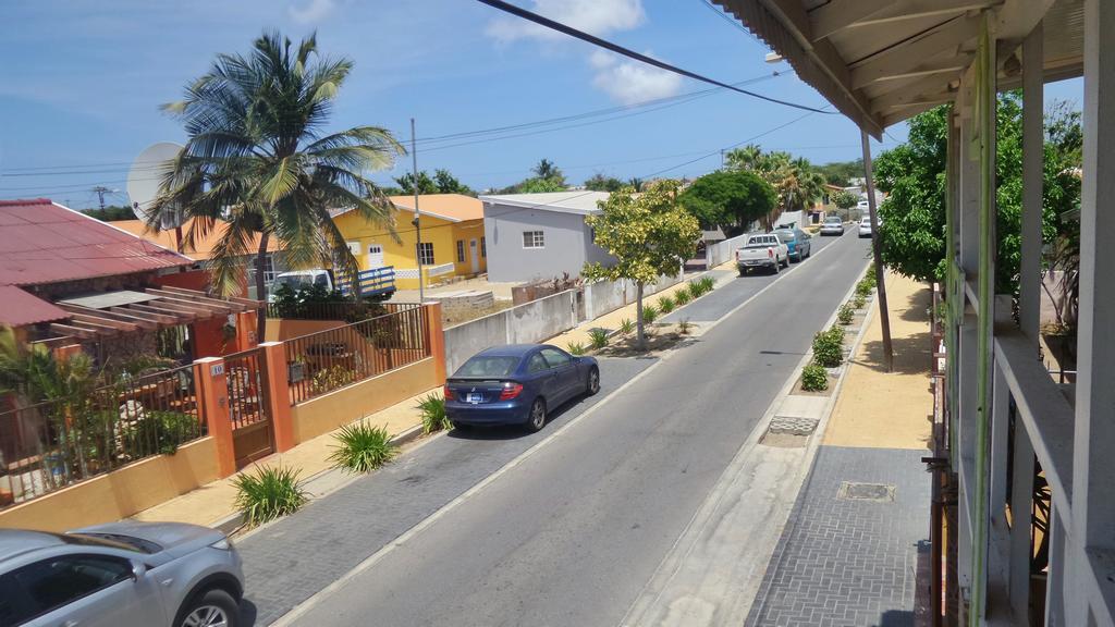 A1 Apartments Aruba Oranjestad Eksteriør bilde