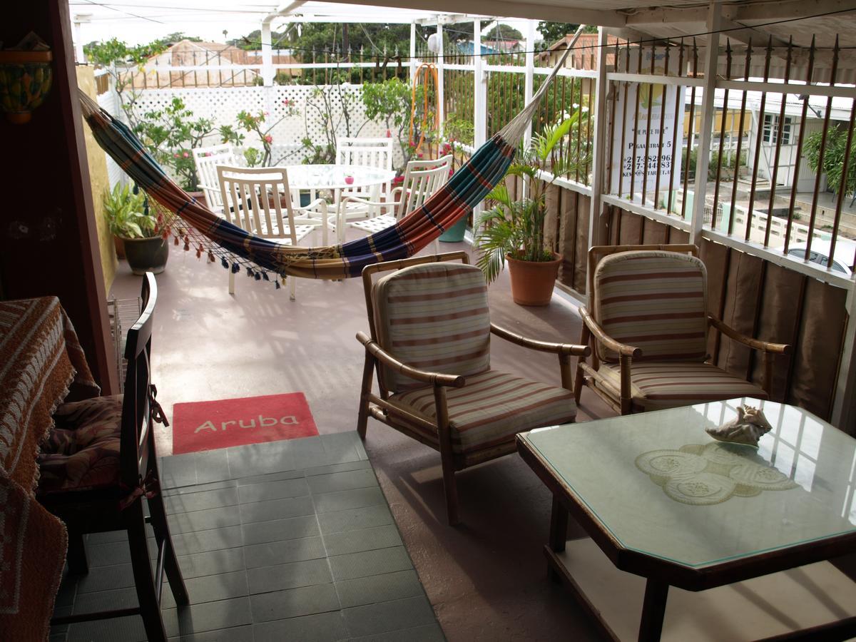A1 Apartments Aruba Oranjestad Eksteriør bilde